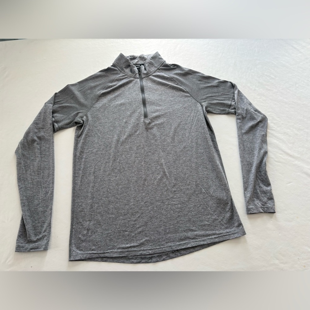 Nike Running DRY-FIT Gray Long Sleeve Quarter-Zip Pullover- Men’s Medium